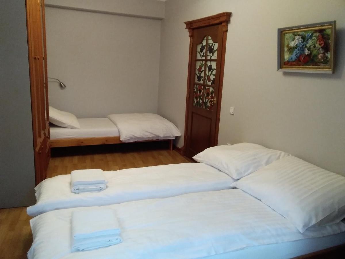 Secesja House Apartment ออชเวียนชิม ภายนอก รูปภาพ