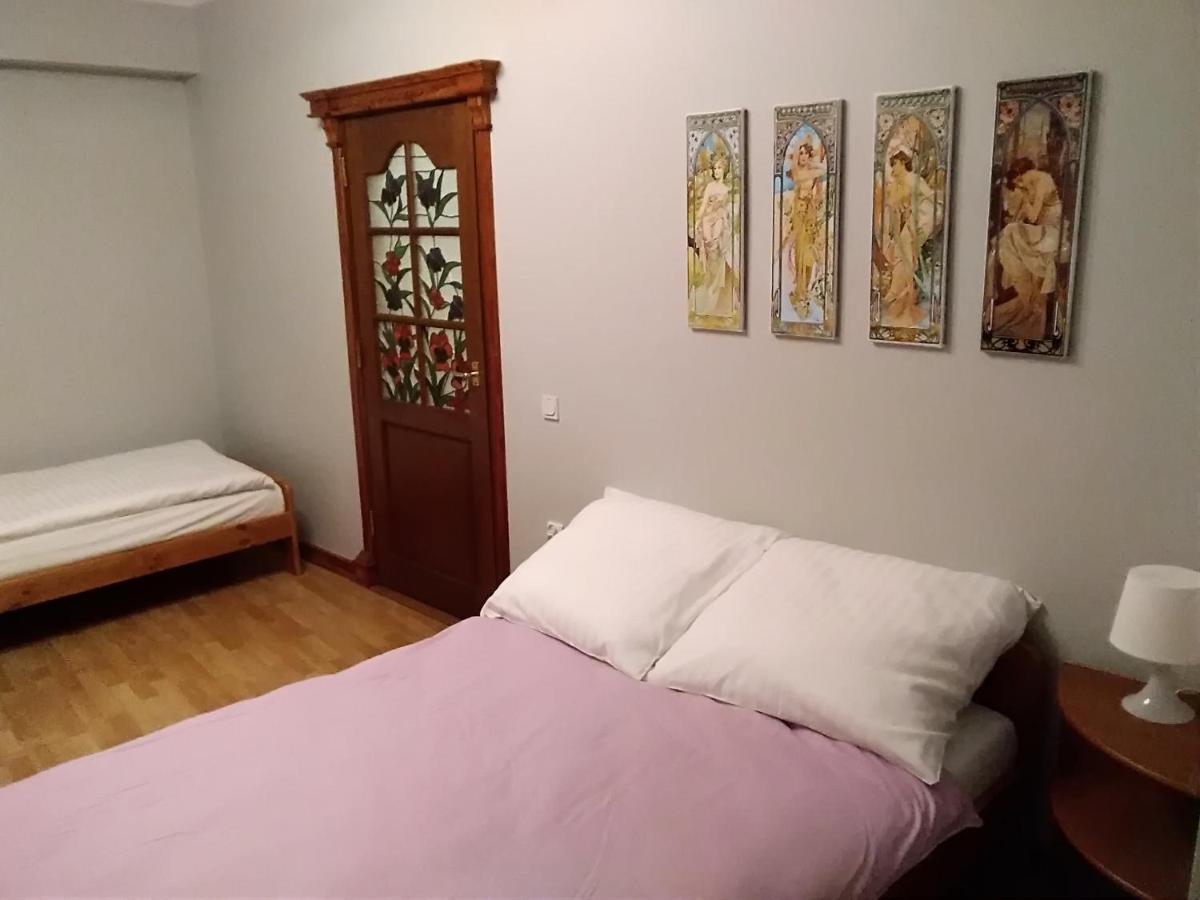 Secesja House Apartment ออชเวียนชิม ภายนอก รูปภาพ